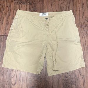 Shorts 36x 9 mountain khakis